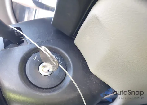 2002 Saturn L-Series L200 from USA, damaged, VIN 1G8JU54F42Y547291